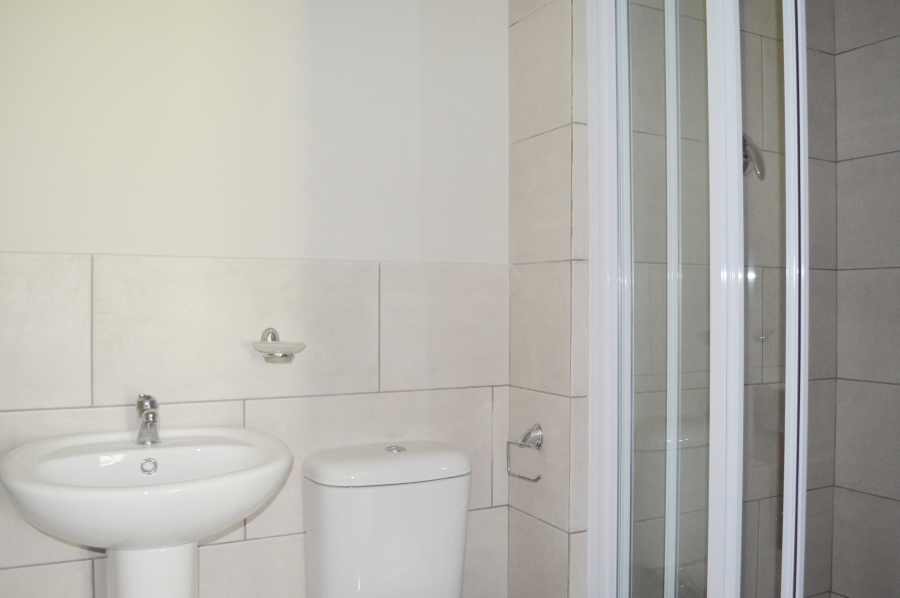 To Let 2 Bedroom Property for Rent in Haasendal Western Cape